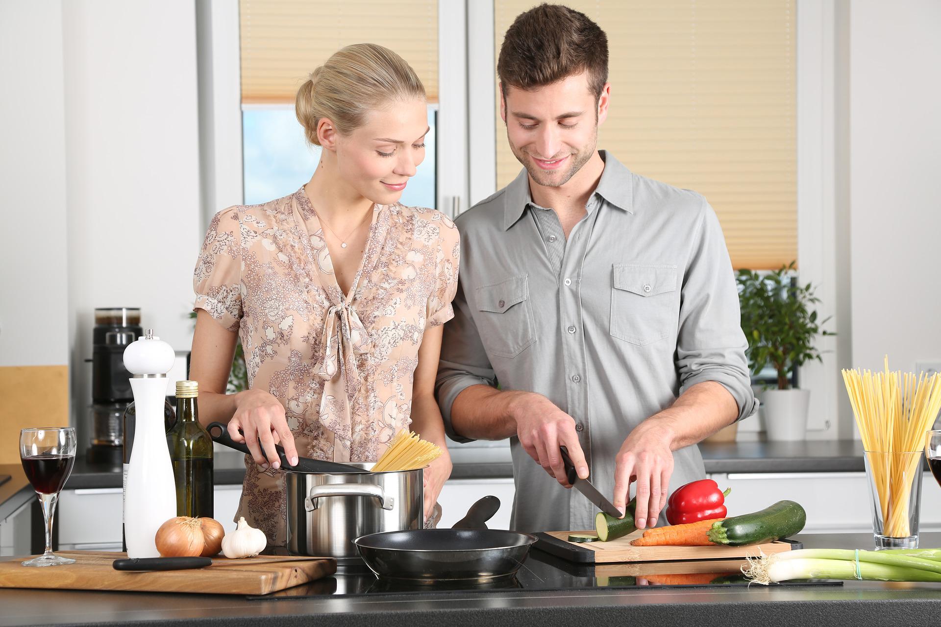 传奇手游（传奇手游sf发布网新服）